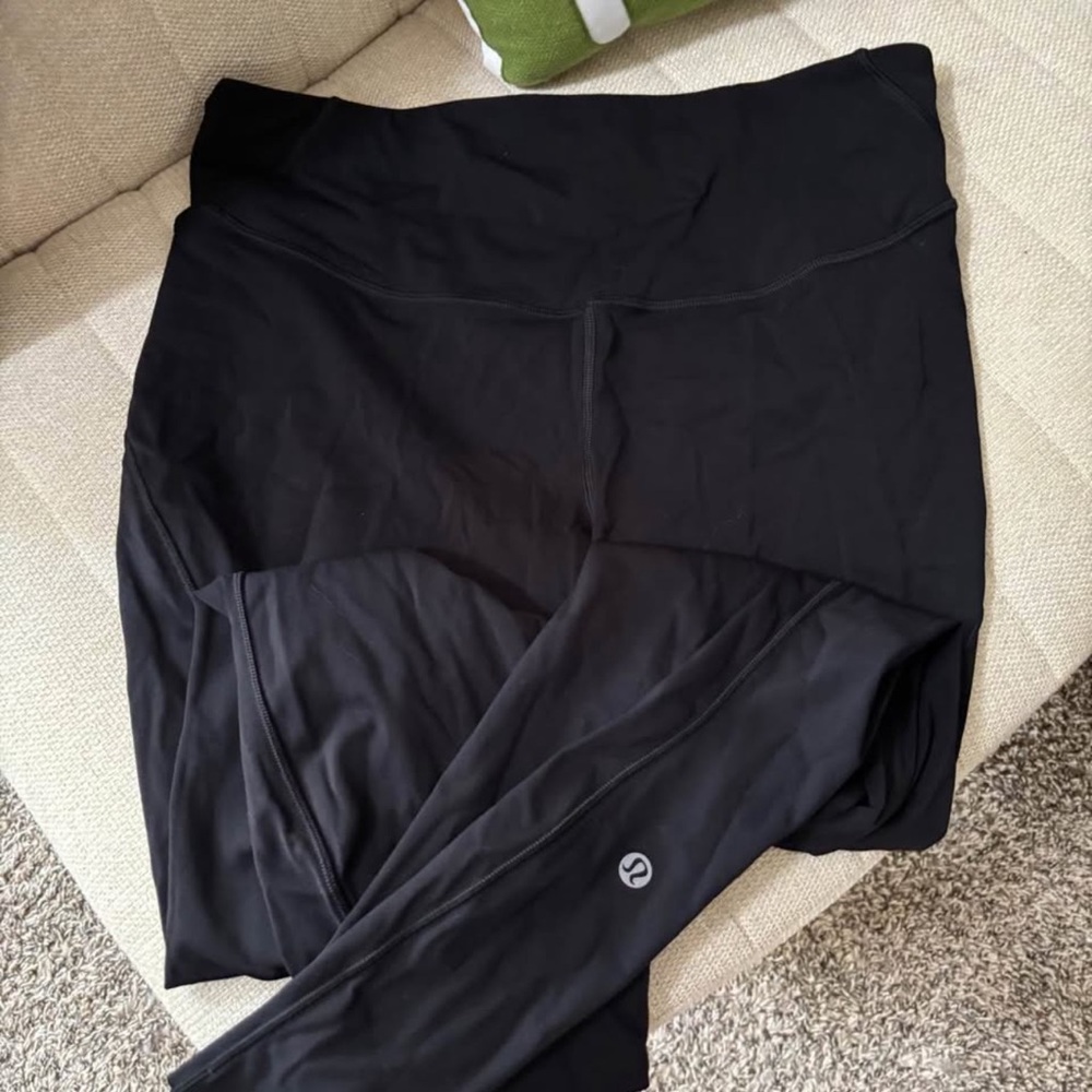 Lululemon Base Pace tight with pockets